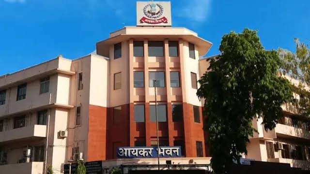 Income Tax Circle, Ahmedabad, Gujarat: Location, Direction, Connectivity, Nearby Areas